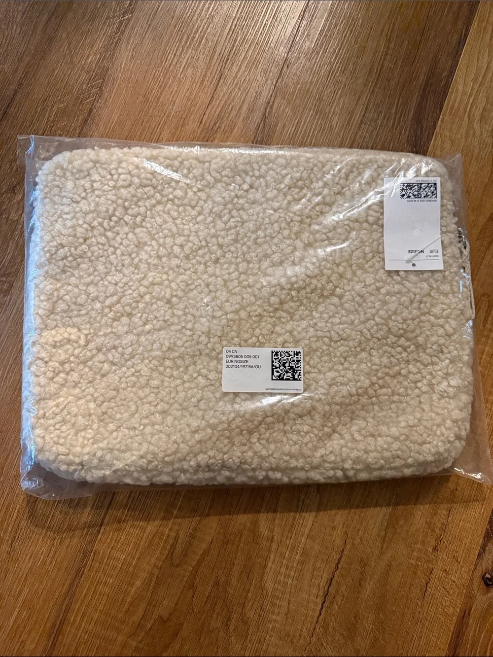 H&M Cream Sherpa Tablet Sleeve